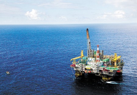 Alta do dólar deteriora contas da Petrobras